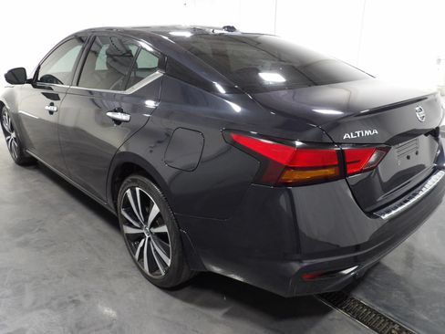 Used 2021 Nissan Altima 2.5 Platinum AWD/4WD image 6