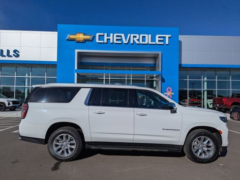 Used 2023 Chevrolet Suburban Premier image 40