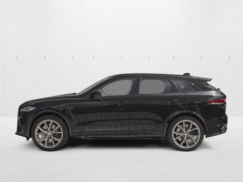 Used 2024 Jaguar F-PACE R-Dynamic S AWD/4WD image 2