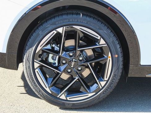 New 2025 Kia K4 GT-Line w/ GT-Line Sunroof Package image 11