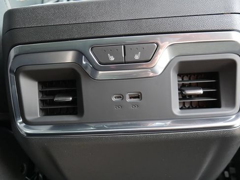 New 2026 Chevrolet Silverado 1500 High Country AWD/4WD image 14