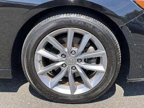 Used 2021 Honda Accord LX image 7