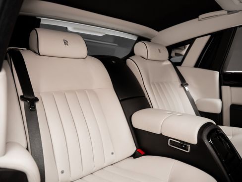 Used 2009 Rolls-Royce Phantom image 64