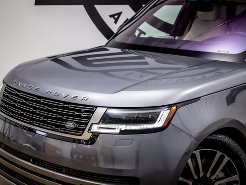 Used 2023 Land Rover Range Rover SE AWD/4WD image 18