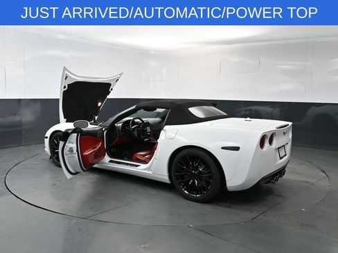 Used 2005 Chevrolet Corvette Convertible w/ Preferred Equipment Group RWD image 26