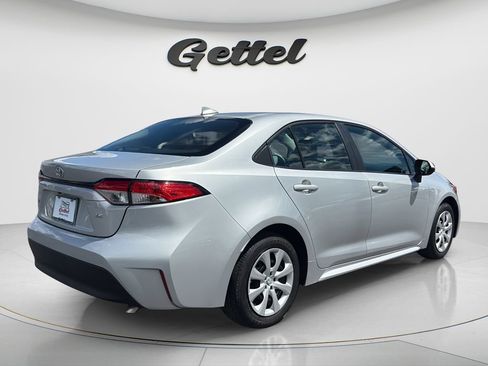Used 2024 Toyota Corolla LE FWD image 5
