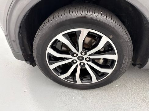 Used 2020 Ford Explorer ST AWD/4WD image 4