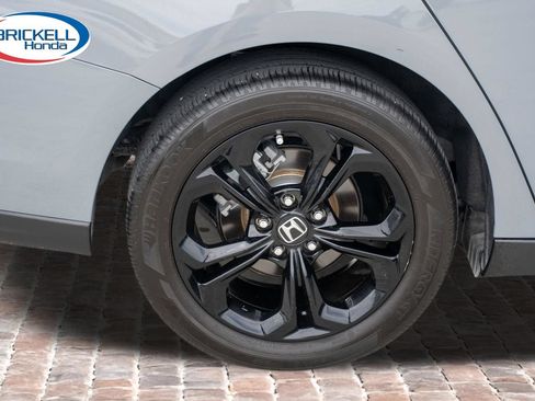 Certified 2025 Honda Accord SE image 40