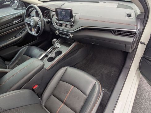 Used 2020 Nissan Altima 2.5 SR w/ Premium Package image 27
