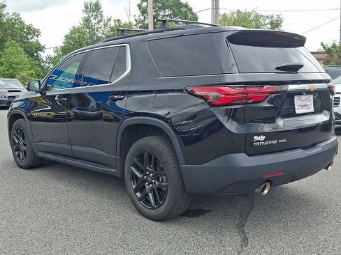 Used 2023 Chevrolet Traverse LT w/ LPO, 'HIT The Road' Package AWD/4WD image 4