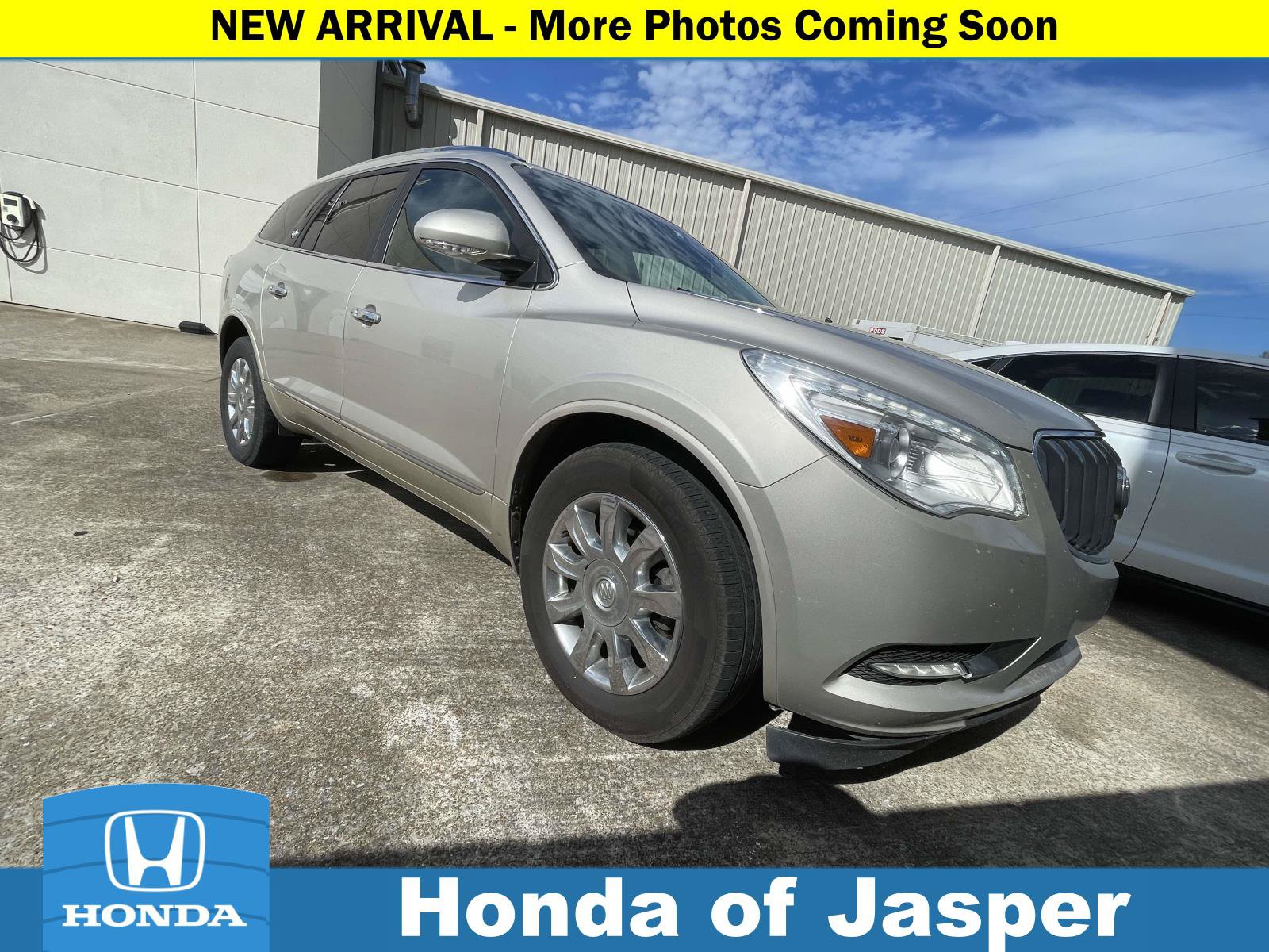 Used 2017 Buick Enclave Premium FWD image 1