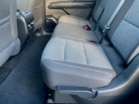 Used 2025 GMC Acadia Elevation image 20