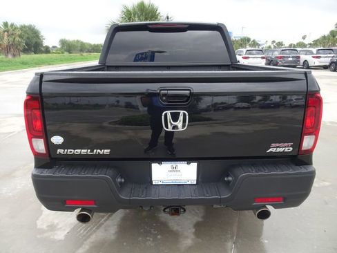 Certified 2022 Honda Ridgeline Sport image 5