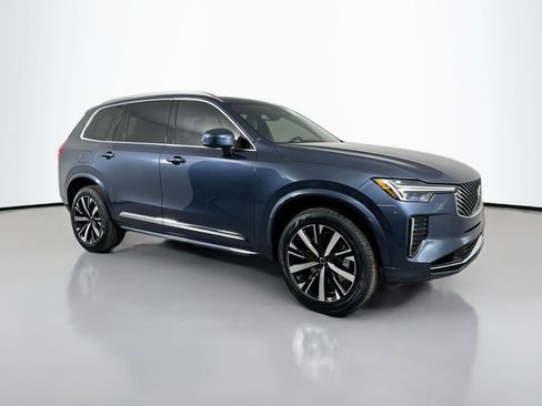 New 2026 Volvo XC90 B5 Core AWD/4WD image 3