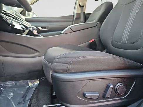 Used 2025 Hyundai Tucson SEL FWD image 24