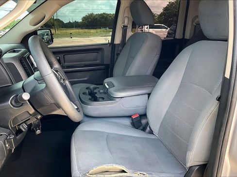 Used 2020 RAM 1500 Tradesman w/ Chrome Plus Package RWD image 16