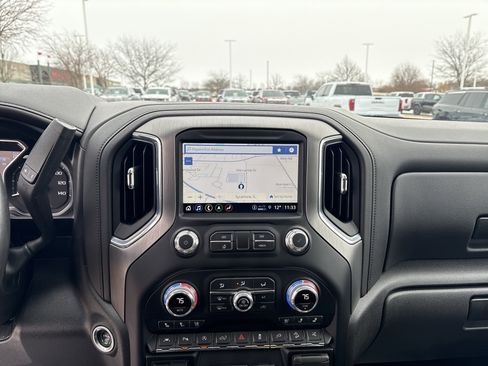 Used 2021 GMC Sierra 1500 Denali w/ Denali Ultimate Package image 16