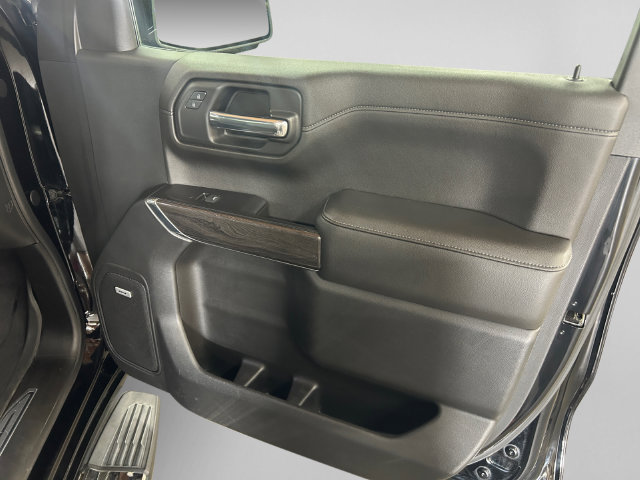 Used 2019 Chevrolet Silverado 1500 LTZ w/ LTZ Premium Package AWD/4WD image 15