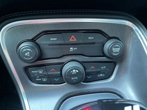 Used 2015 Dodge Challenger R/T w/ Quick Order Package 28B R/T image 21