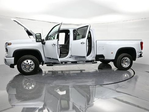 New 2026 Chevrolet Silverado 3500 High Country w/ Technology Package image 47