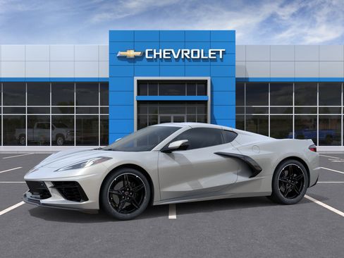 Used 2024 Chevrolet Corvette Stingray Premium Cpe w/ 3LT RWD image 2