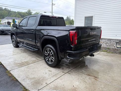Used 2023 GMC Sierra 1500 AT4 w/ AT4 Premium Package AWD/4WD image 10
