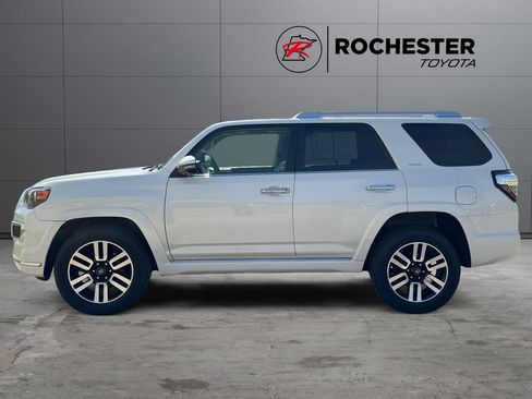 Certified 2022 Toyota 4Runner Limited AWD/4WD image 2
