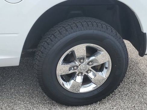 Used 2022 RAM 1500 Tradesman w/ Chrome Appearance Group AWD/4WD image 9