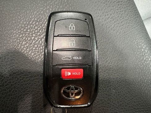 Certified 2025 Toyota Camry LE image 21