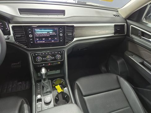 Used 2023 Volkswagen Atlas SE w/ Panoramic Sunroof Package AWD/4WD image 17