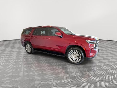 Certified 2023 Chevrolet Suburban RST w/ Luxury Package image 13