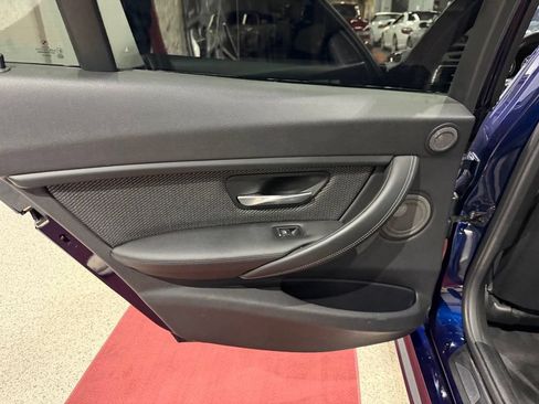 Used 2016 BMW M3 RWD image 26