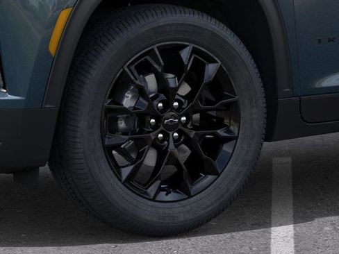 New 2026 Chevrolet Traverse LT w/ Midnight/Sport Edition image 9