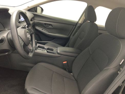 Used 2025 Nissan Sentra S FWD image 17