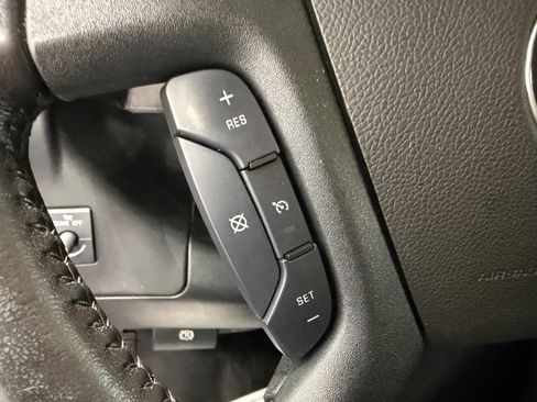 Used 2021 Chevrolet Express 3500 Extended w/ Driver Convenience Package image 19