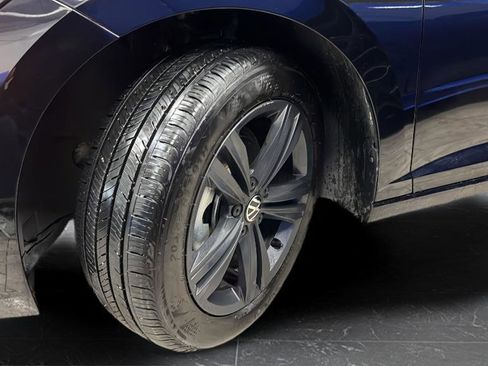 Used 2024 Volkswagen Jetta SE w/ Panoramic Sunroof Package image 29