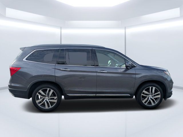 Used 2017 Honda Pilot Touring image 2