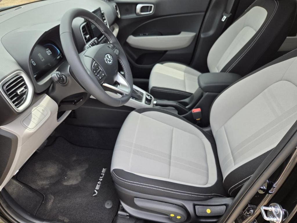 New 2026 Hyundai Venue SEL FWD image 20