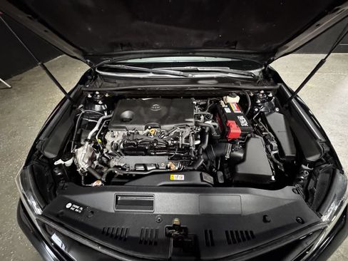 Used 2018 Toyota Camry XSE w/ Protection Package (Q2) FWD image 9