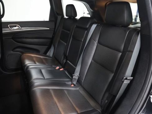 Used 2020 Jeep Grand Cherokee Limited w/ Luxury Group II AWD/4WD image 34