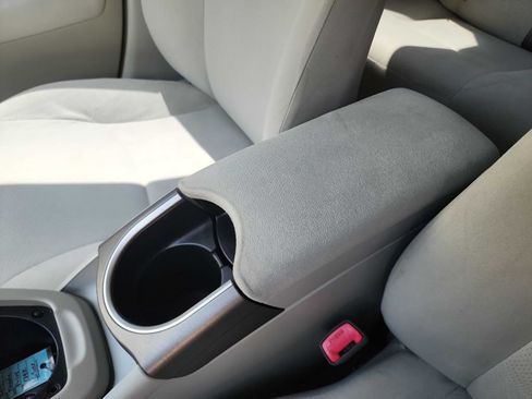 Used 2012 Toyota Prius Three FWD image 22