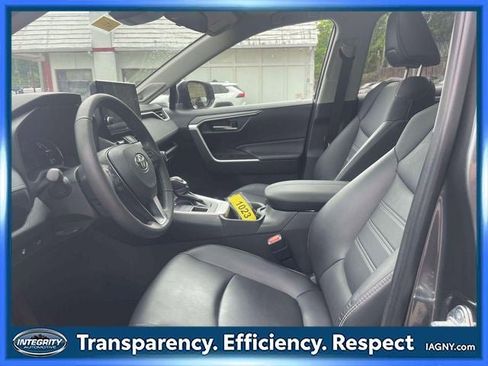 Used 2023 Toyota RAV4 XLE Premium AWD/4WD image 15