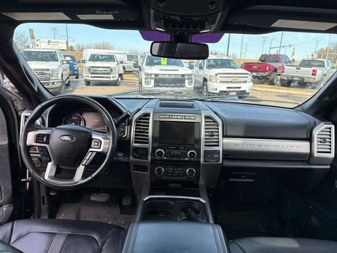 Used 2018 Ford F250 Platinum w/ Platinum Ultimate Package AWD/4WD image 23