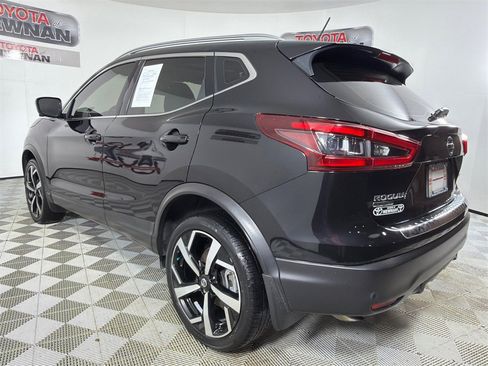 Used 2020 Nissan Rogue Sport SL w/ Premium Package image 7