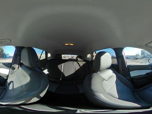 Used 2025 Chevrolet Trax LT image 41