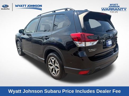 Used 2024 Subaru Forester Premium AWD/4WD image 6