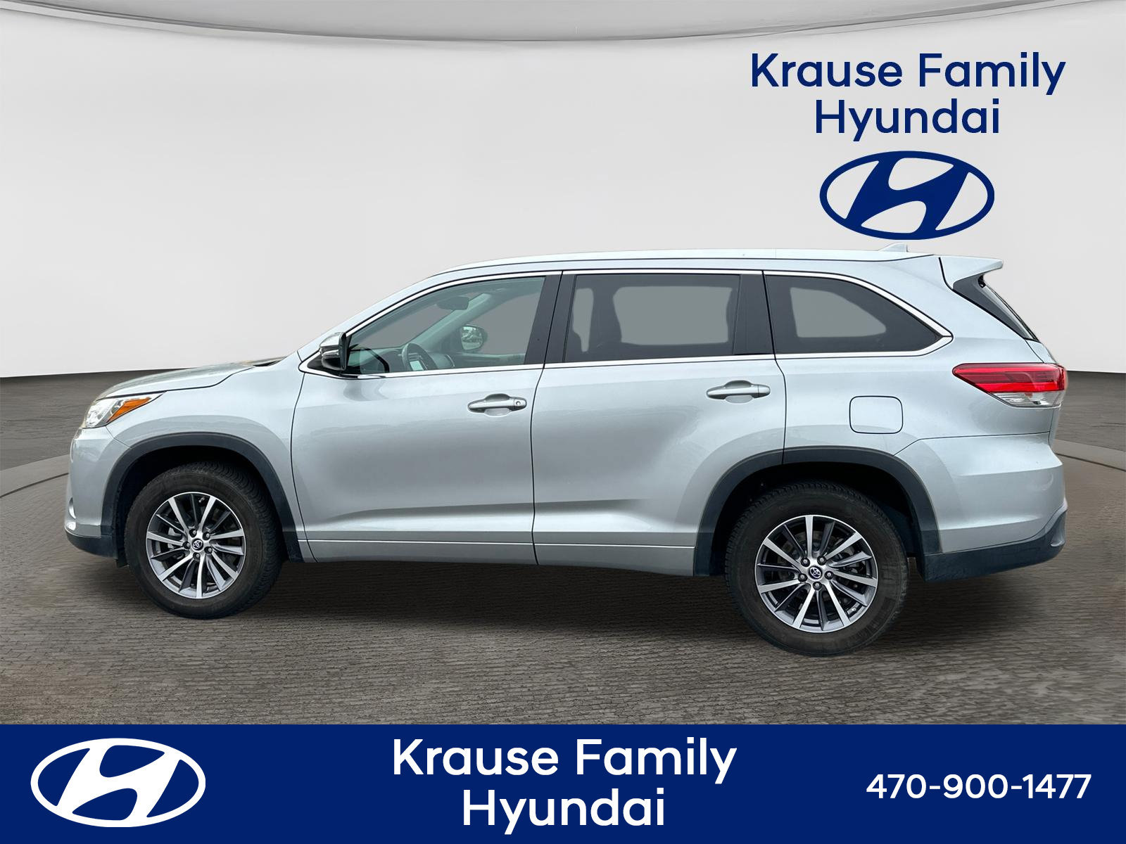 Used 2018 Toyota Highlander XLE FWD image 4