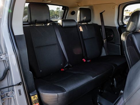 Used 2014 Toyota FJ Cruiser 4WD w/ Upgrade Package image 29