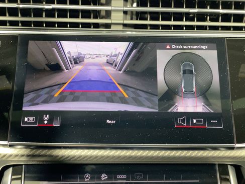 Used 2025 Audi SQ7 Premium Plus w/ Executive Package image 24