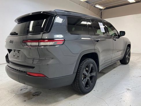 Used 2024 Jeep Grand Cherokee L Altitude AWD/4WD image 9